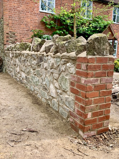Malvern-stone-reclaimed-quoin-001